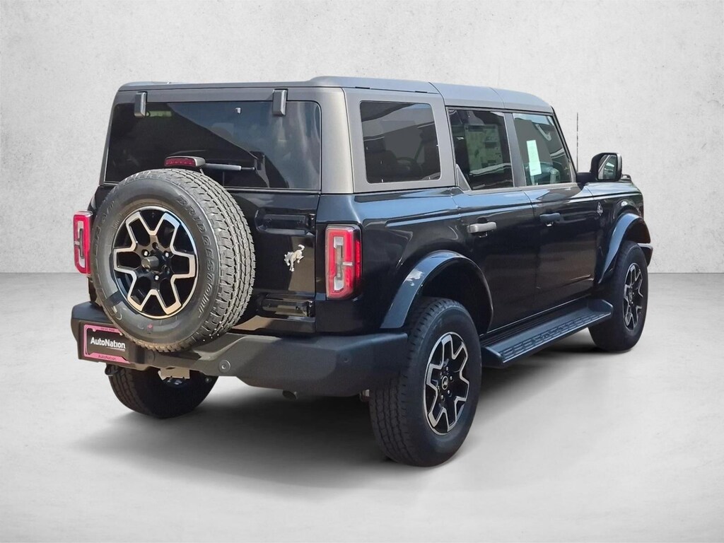 New 2026 Ford Bronco Outer Banks SUV