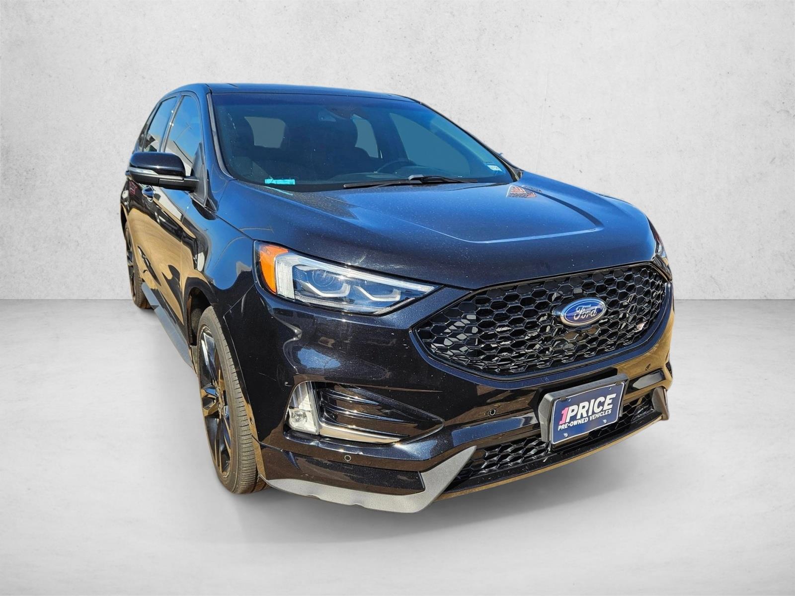 2019 Ford Edge ST photo 3