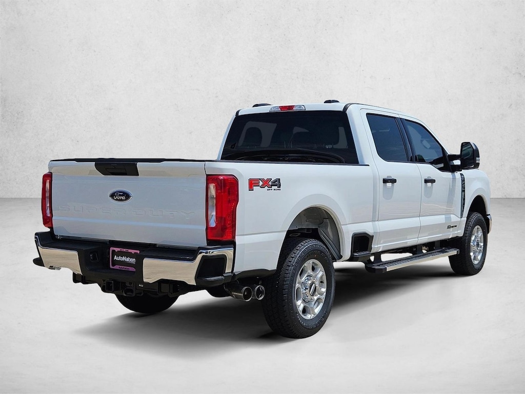 New 2026 Ford F-250 XLT Truck Crew Cab