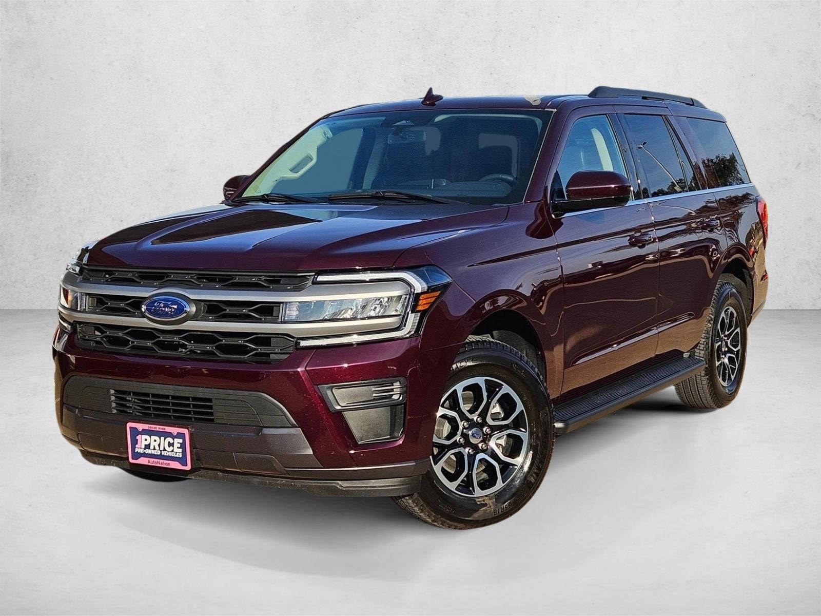 2024 Ford Expedition XLT's photo