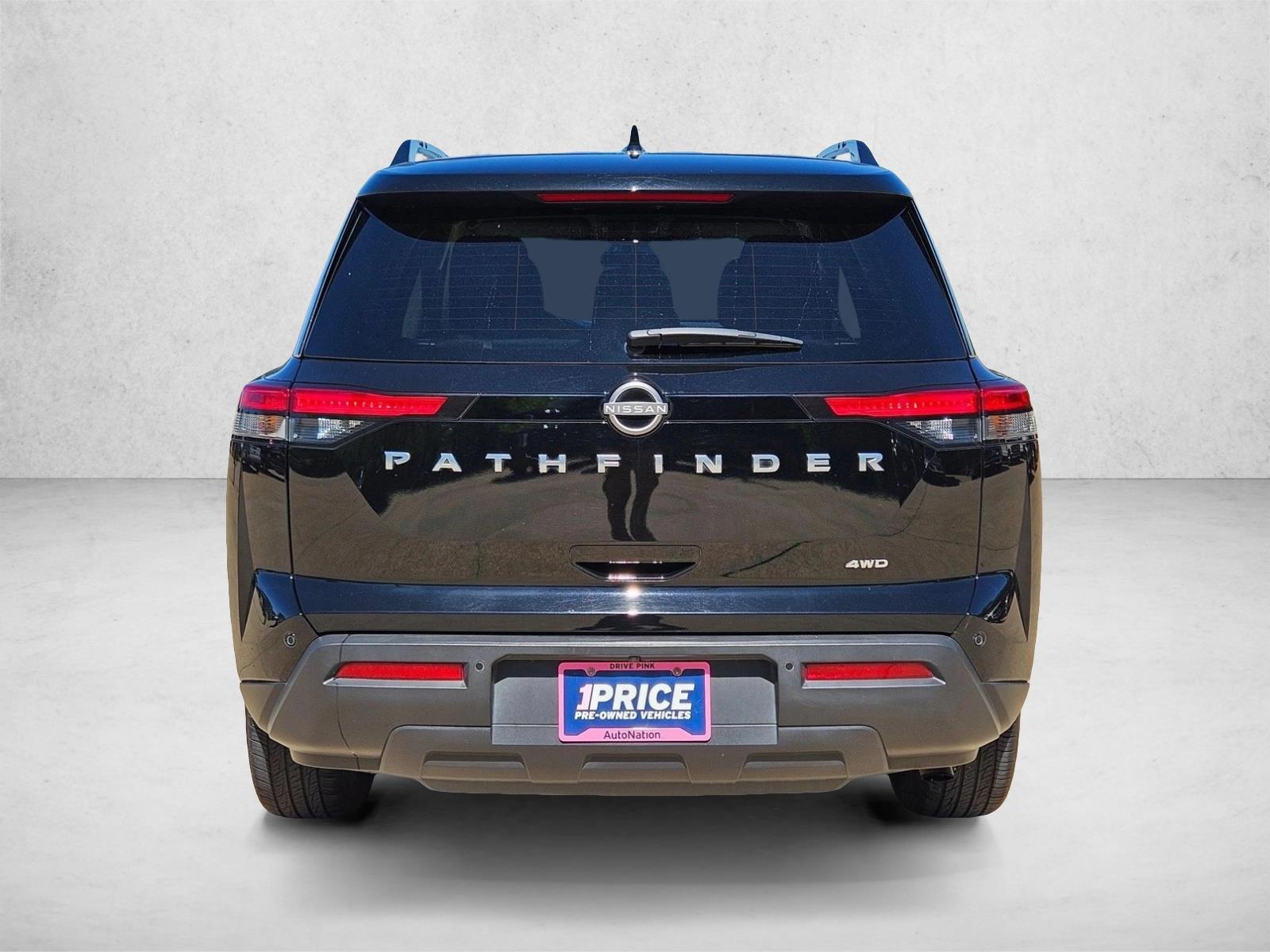 2025 Nissan Pathfinder SV - Photo 7