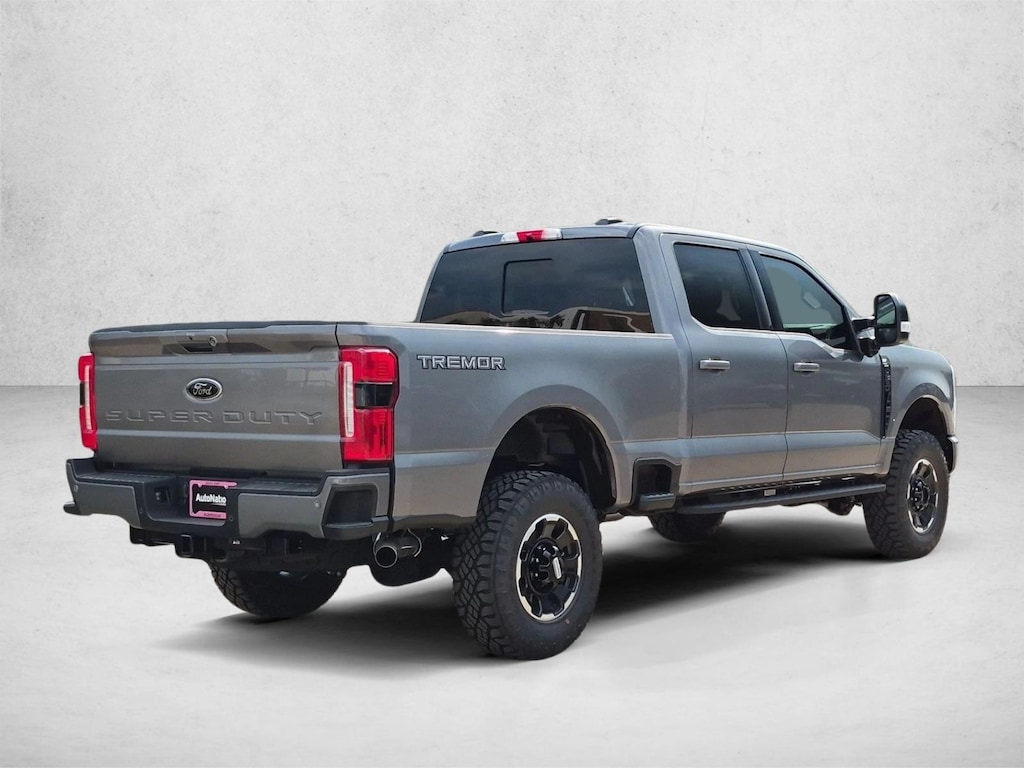New 2026 Ford F-250 XLT Truck Crew Cab