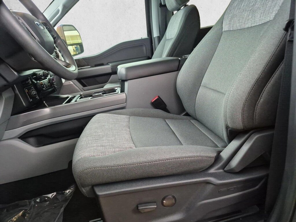 New 2026 Ford F-250 XLT Truck Crew Cab
