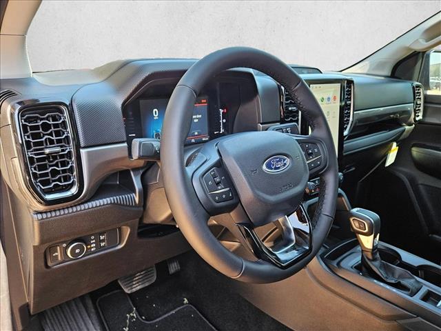 2025 Ford Ranger XLT photo 2