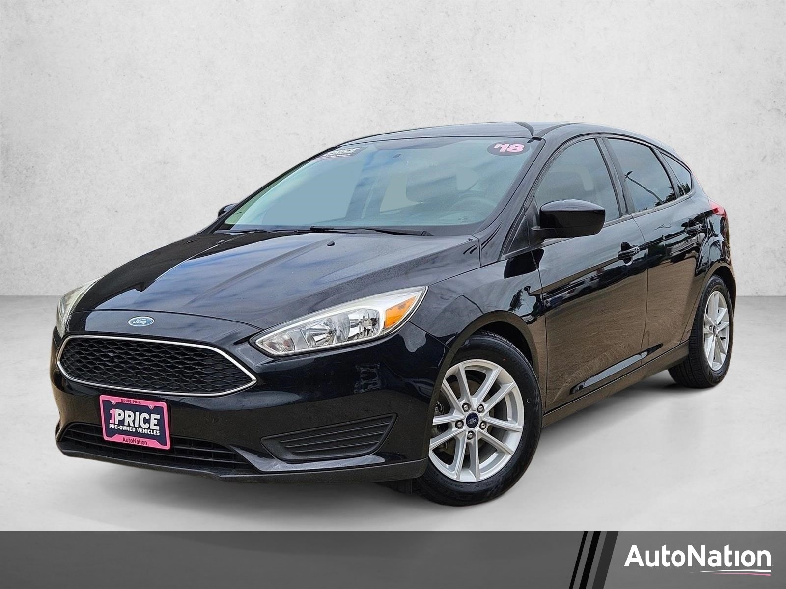 2018 Ford Focus Hatch SE's photo