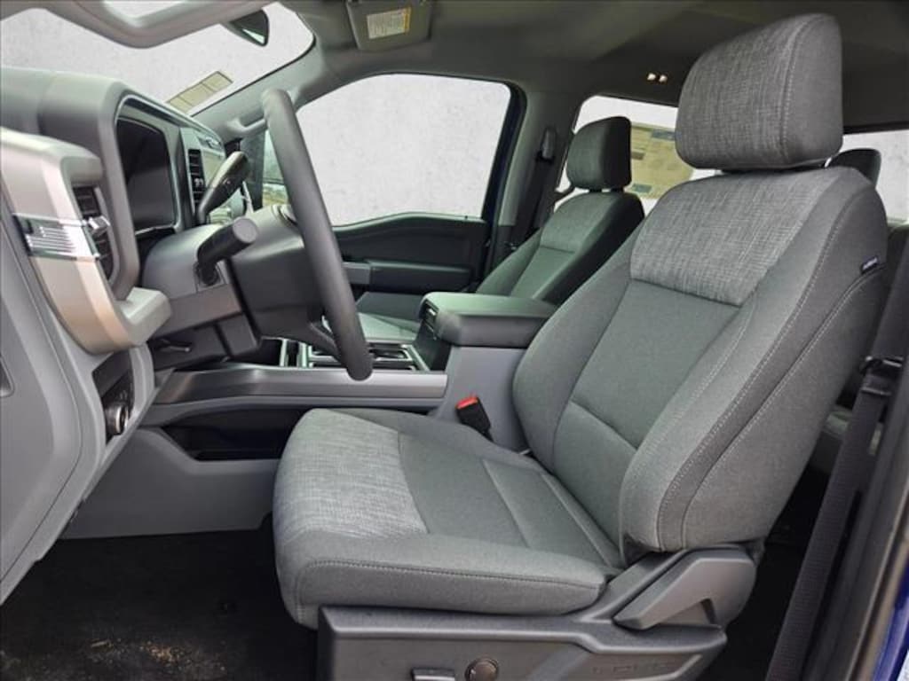 New 2026 Ford F-250 XLT Truck Crew Cab