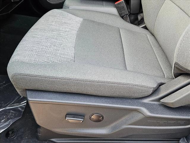 2025 Ford F-250 XLT photo 4