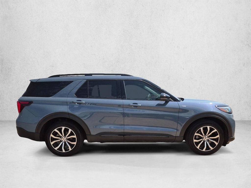 Used 2025 Ford Explorer ST-Line SUV