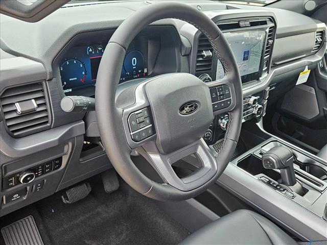 2025 Ford F-150 XLT photo 3