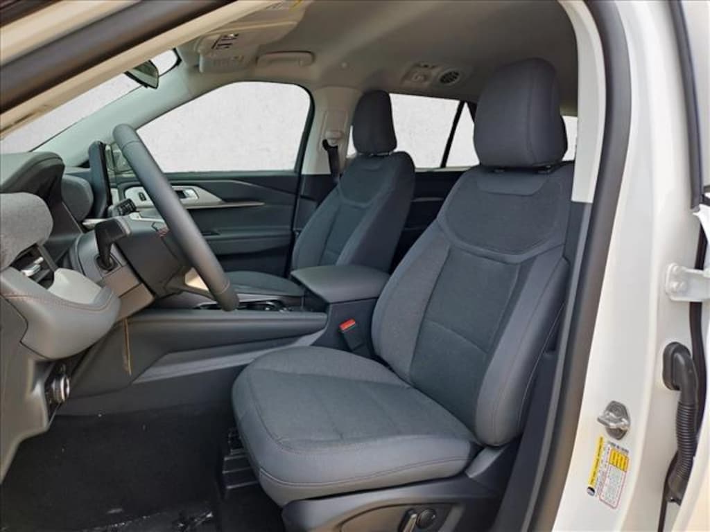 New 2026 Ford Explorer Active w/200A Pkg SUV