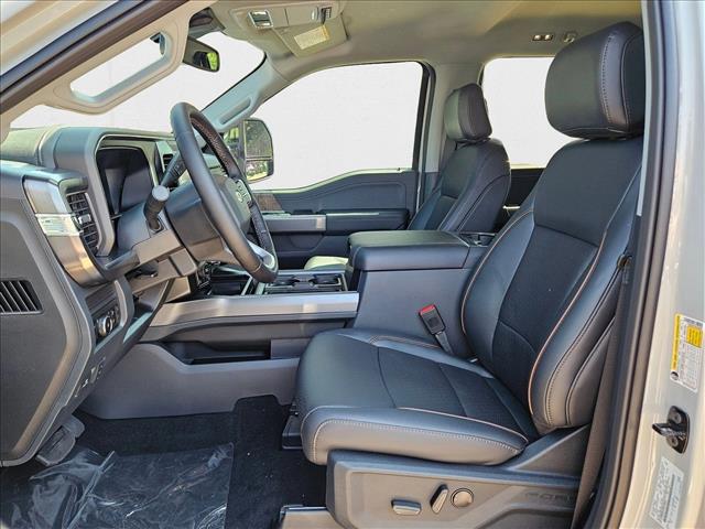 2026 Ford F-250 Lariat photo 4