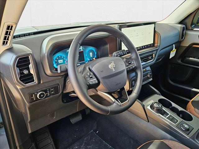 2025 Ford Bronco Sport Outer Banks photo 2
