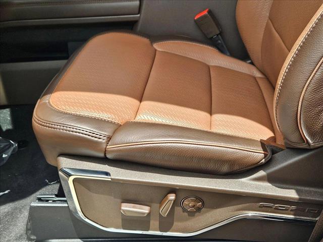 2025 Ford F-250 King Ranch photo 4