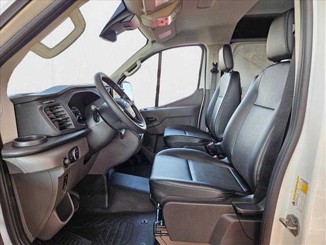 2025 Ford Transit photo 4