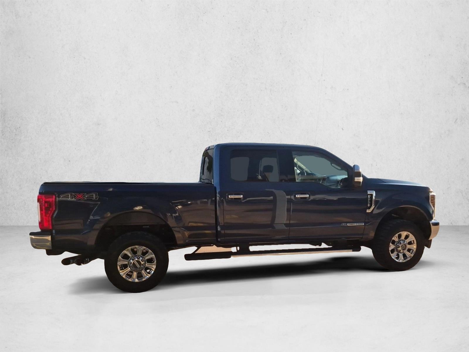 Certified 2018 Ford F-250 XLT Truck Crew Cab