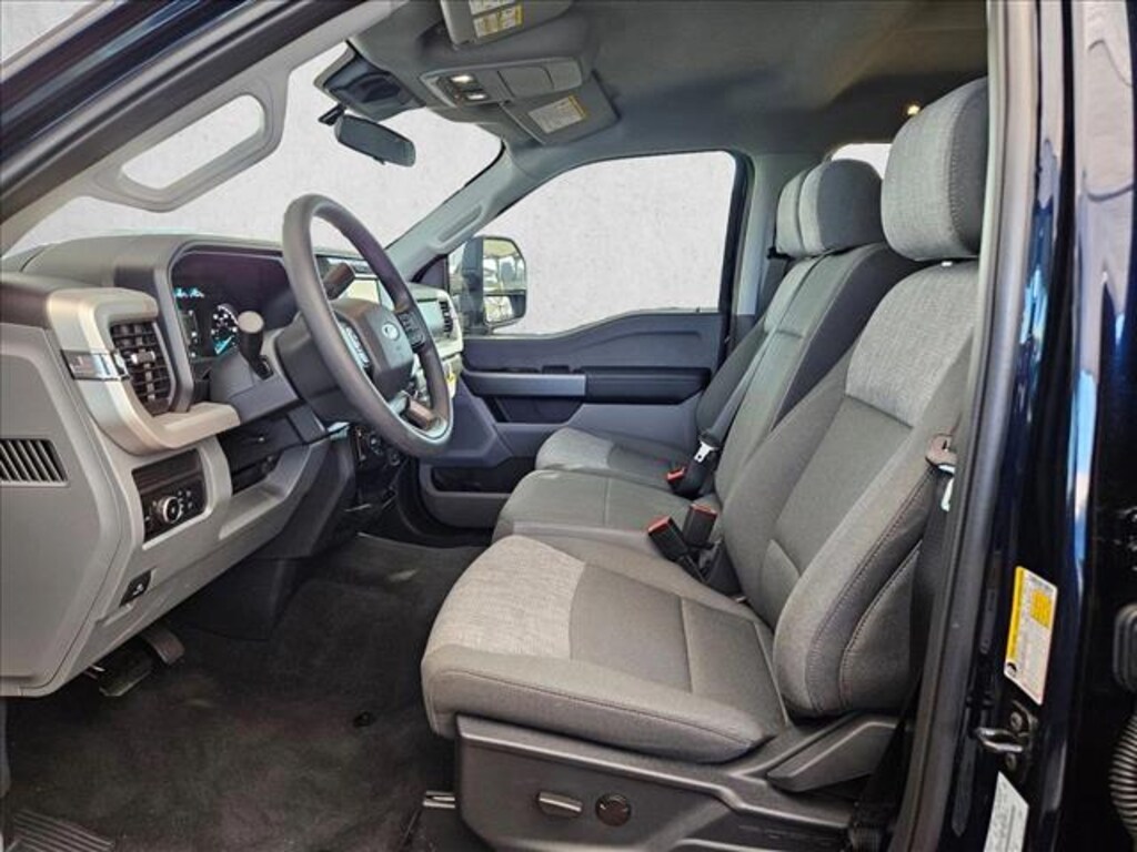 New 2025 Ford F-250 XLT Truck Crew Cab