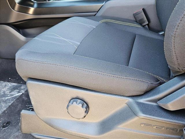 2025 Ford F-150 STX photo 4