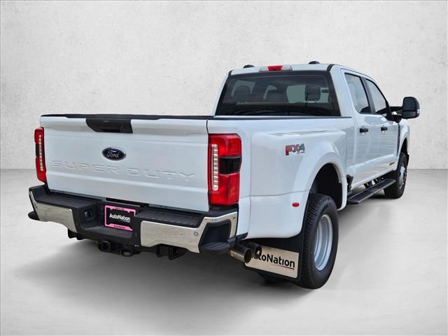 2025 Ford F-350 XL photo 2