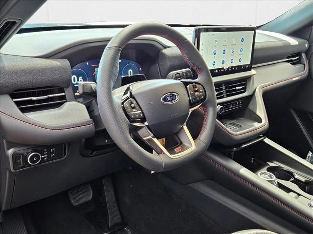 2025 Ford Explorer ST photo 3