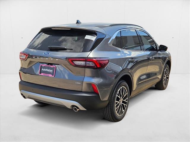 2025 Ford Escape photo 2