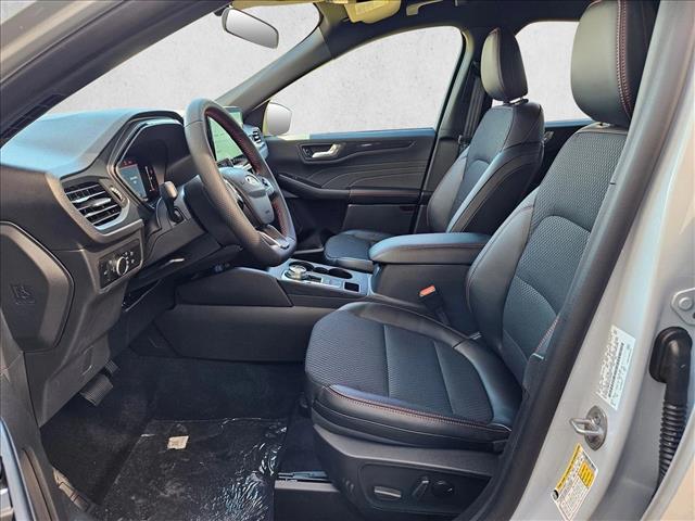 2026 Ford Escape ST-Line photo 4