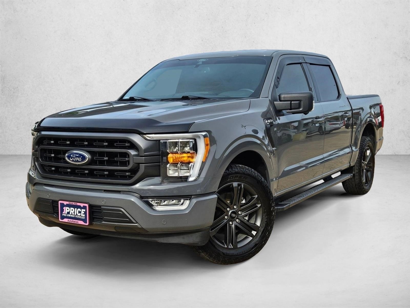 2021 Ford F-150 XLT's photo