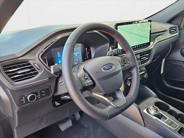 2025 Ford Escape ST-Line photo 2