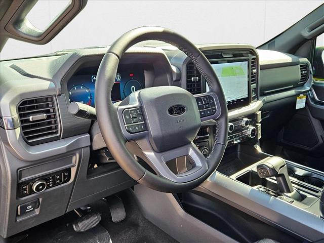 2025 Ford F-150 XLT photo 3