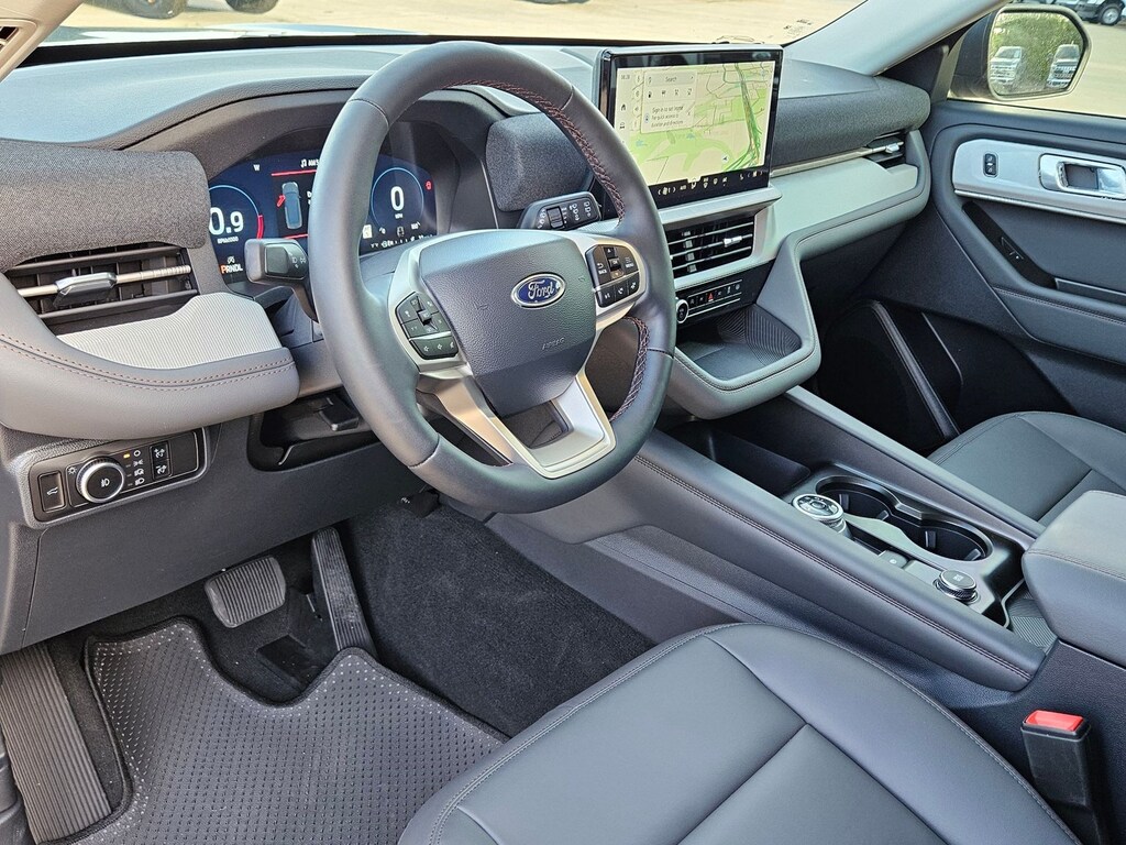 New 2026 Ford Explorer Active w/200A Pkg SUV