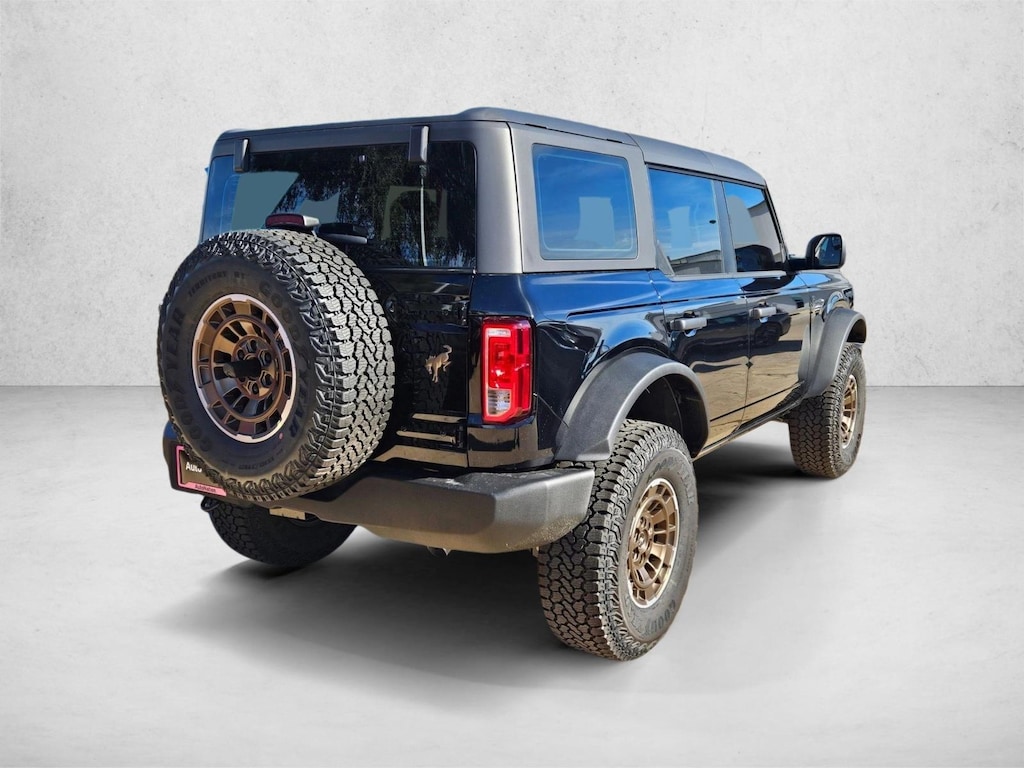New 2025 Ford Bronco Base SUV