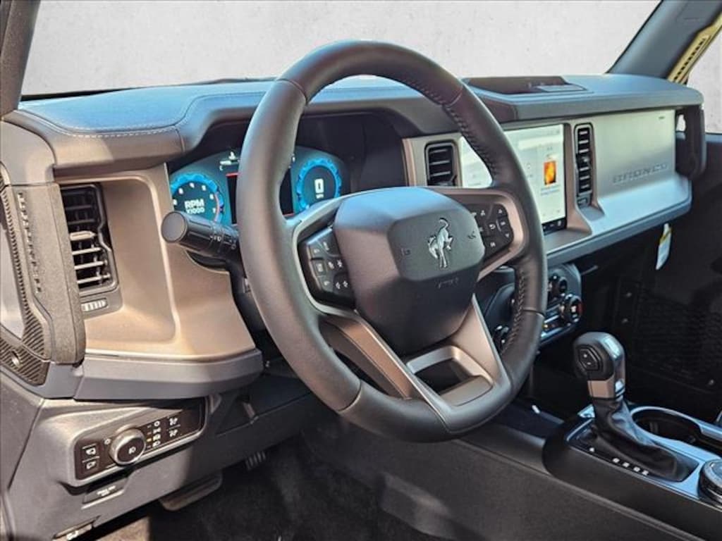 New 2025 Ford Bronco Outer Banks SUV