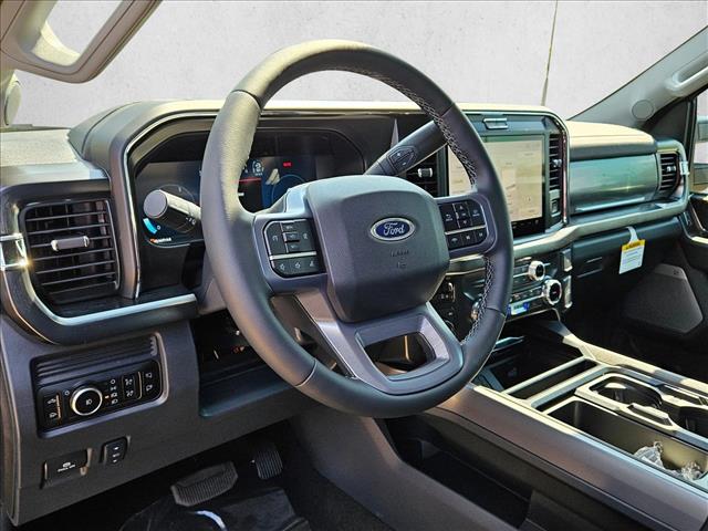 2026 Ford F-250 Lariat photo 3