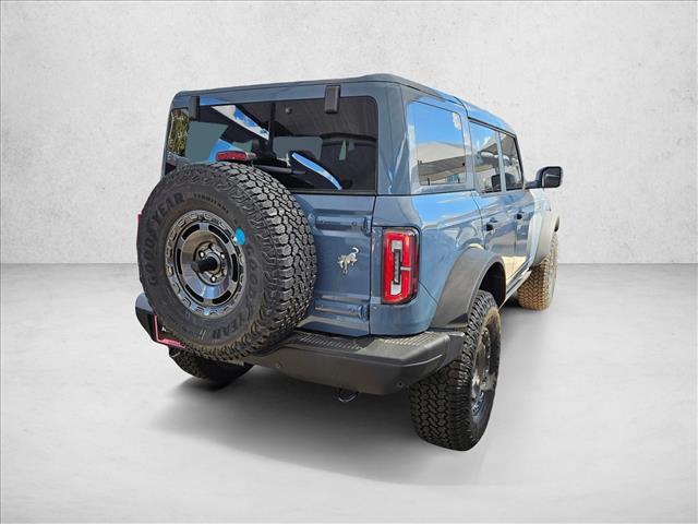 2025 Ford Bronco Badlands photo 2