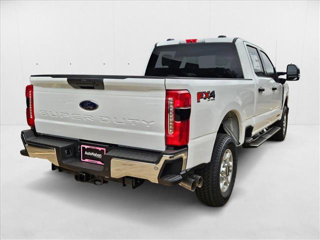 2025 Ford F-250 XLT photo 2