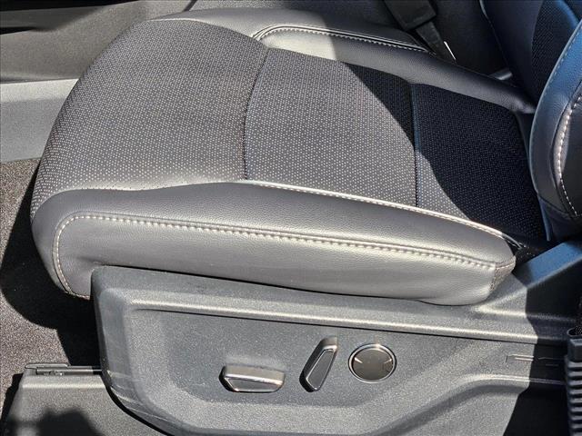 2025 Ford F-150 Lariat photo 4