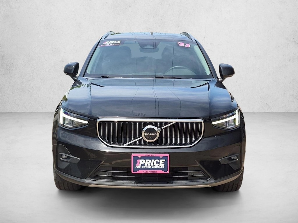 Used 2023 Volvo XC40 Plus Bright Theme SUV