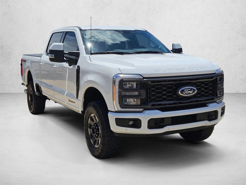 Used 2023 Ford F-250 LARIAT Truck Crew Cab