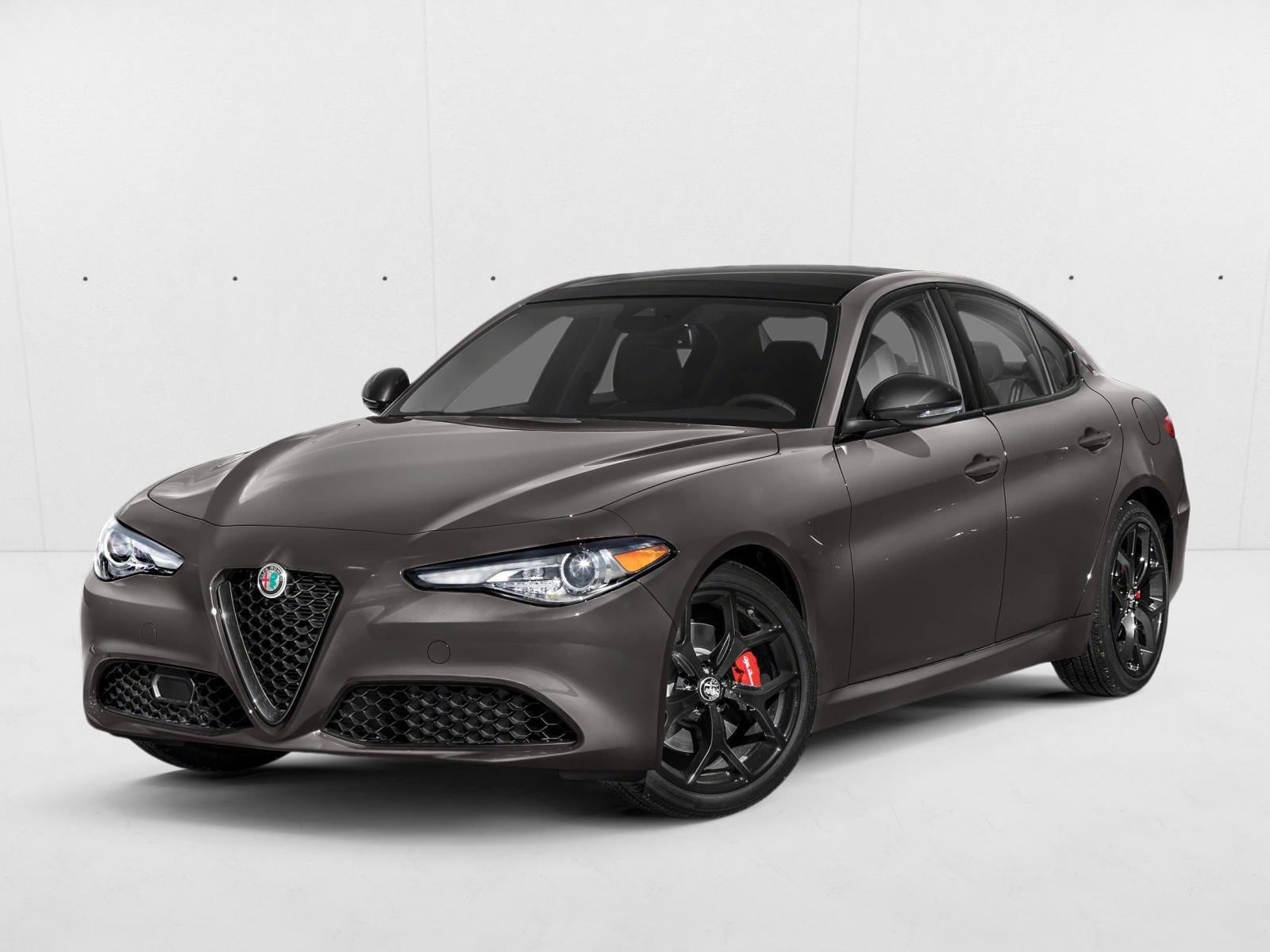 2021 Alfa Romeo Giulia Base's photo
