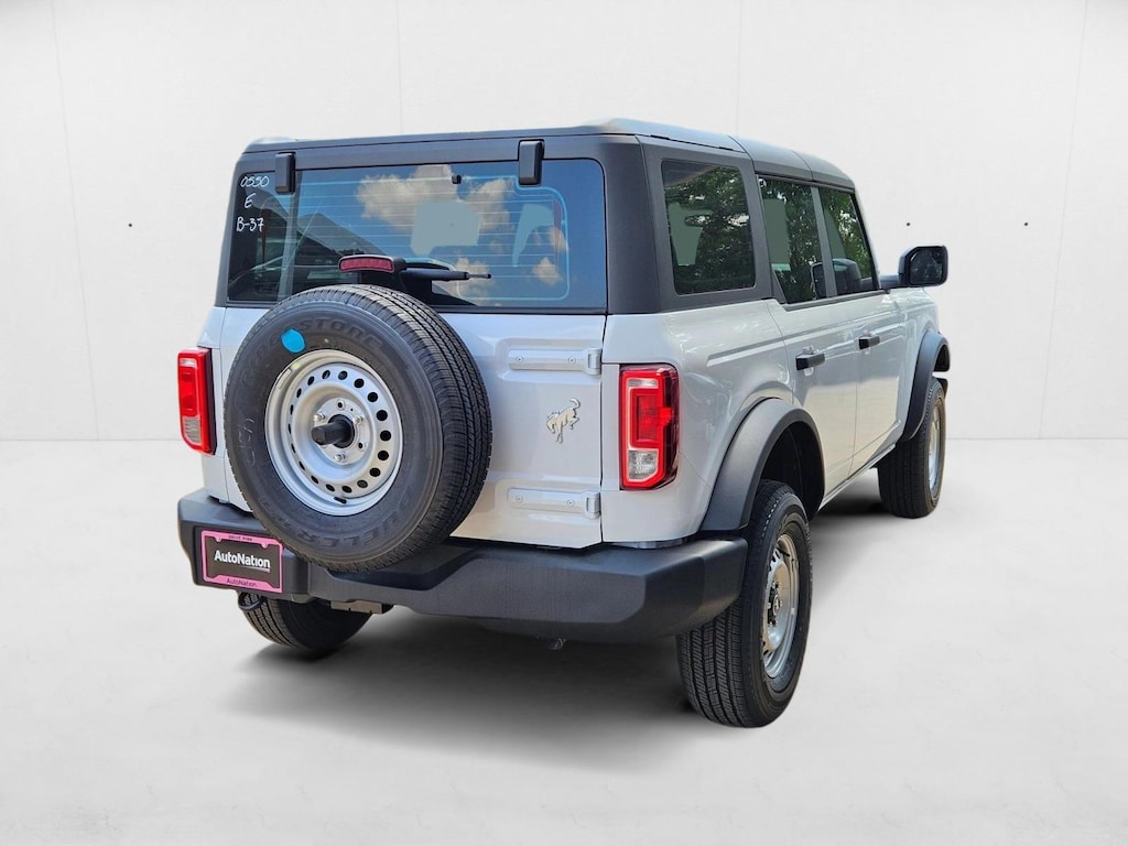 New 2025 Ford Bronco Base SUV