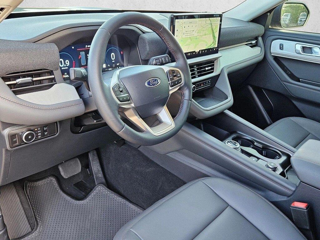 New 2026 Ford Explorer Active w/200A Pkg SUV