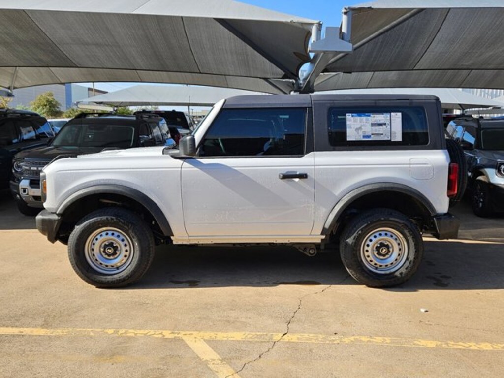 New 2025 Ford Bronco Base SUV