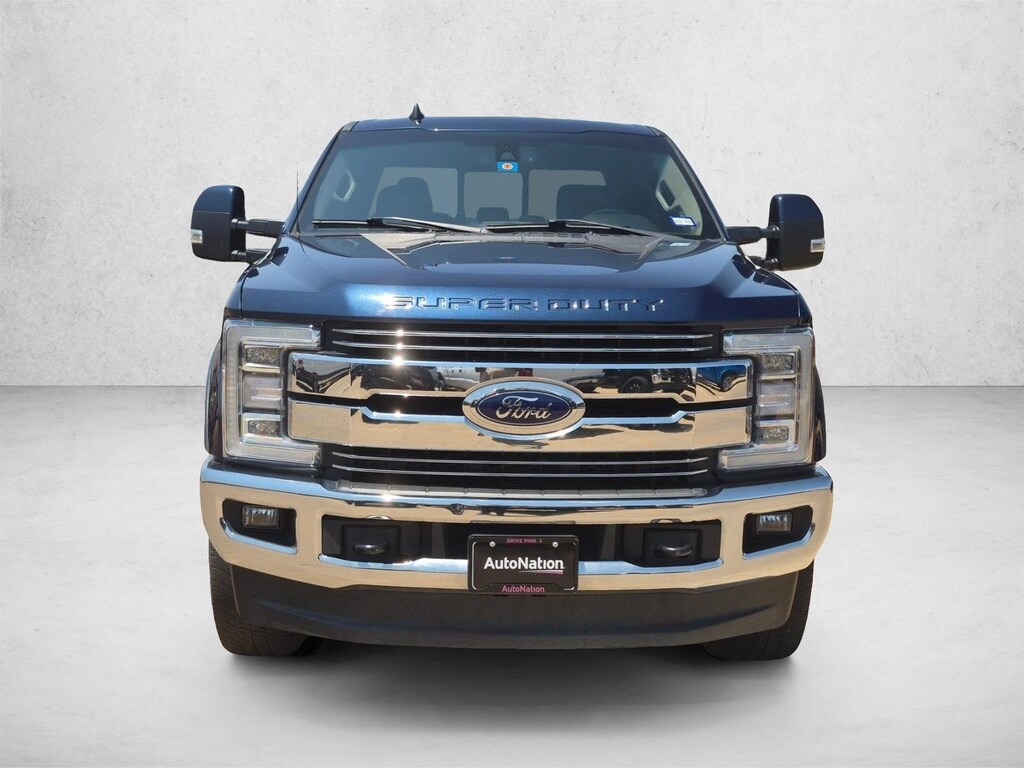 Used 2019 Ford F-250 LARIAT Truck Crew Cab