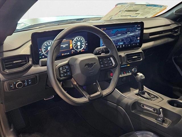 2025 Ford Mustang Dark Horse Deluxe photo 3