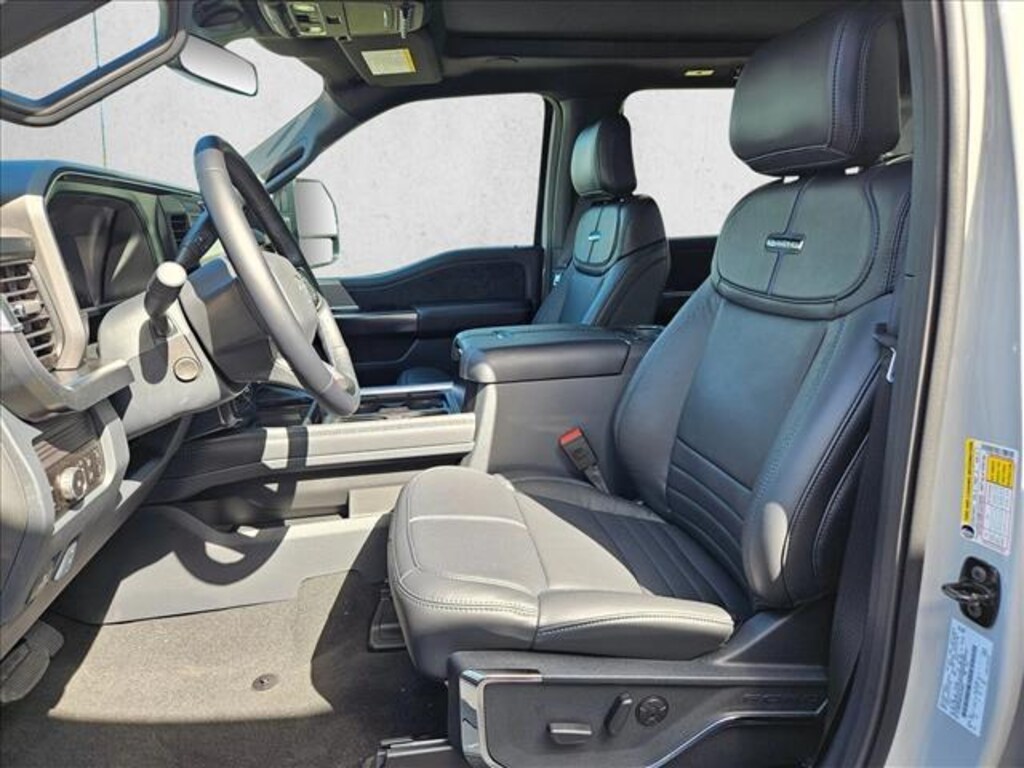 New 2026 Ford F-350 Platinum Truck Crew Cab