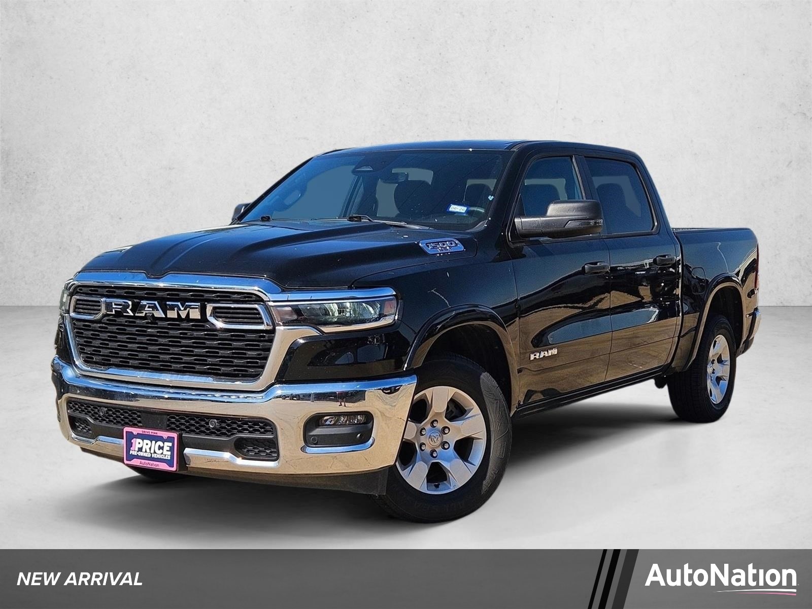 2025 RAM 1500 Big Horn/Lone Star 4x4 Crew Cab 5'7's photo