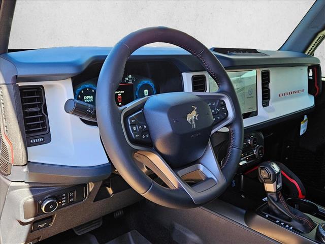 2025 Ford Bronco Heritage First Edition photo 3