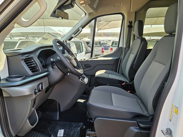 2025 Ford Transit photo 4