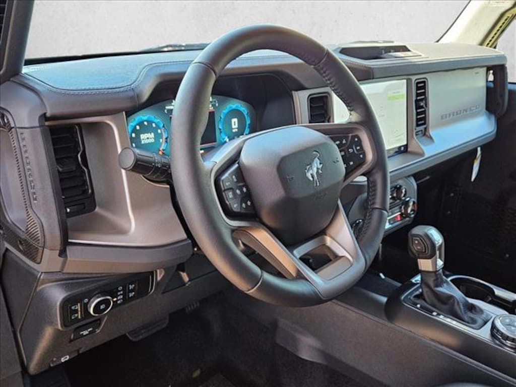 New 2025 Ford Bronco Outer Banks SUV