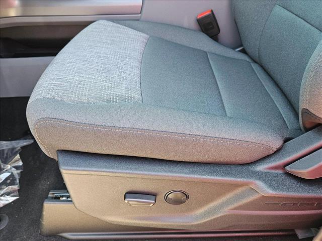 2025 Ford F-250 XLT photo 4