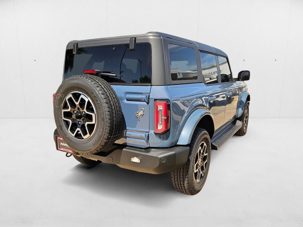 New 2025 Ford Bronco Outer Banks SUV